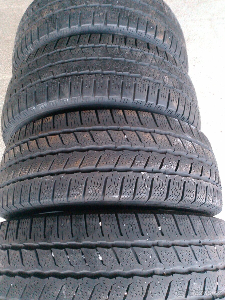 Zimní pneu 215/65R15C