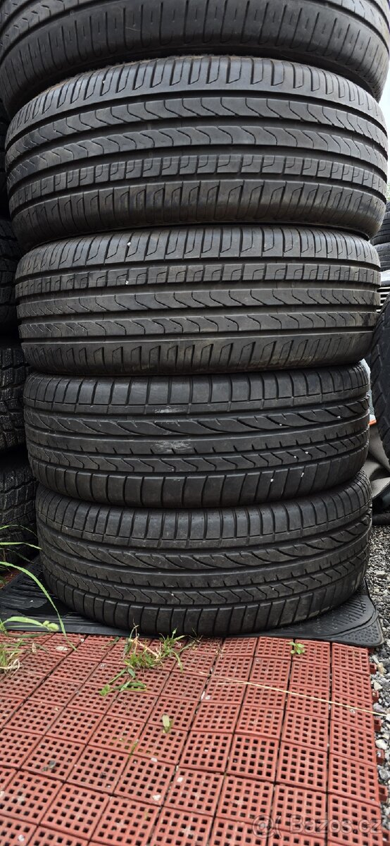 Pneu 235/55 R19
