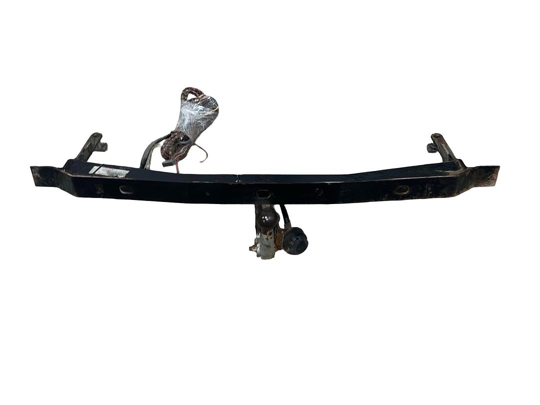Tažné zařízení odnímatelné 2K0803881F VW Caddy 2k r.v. 2008