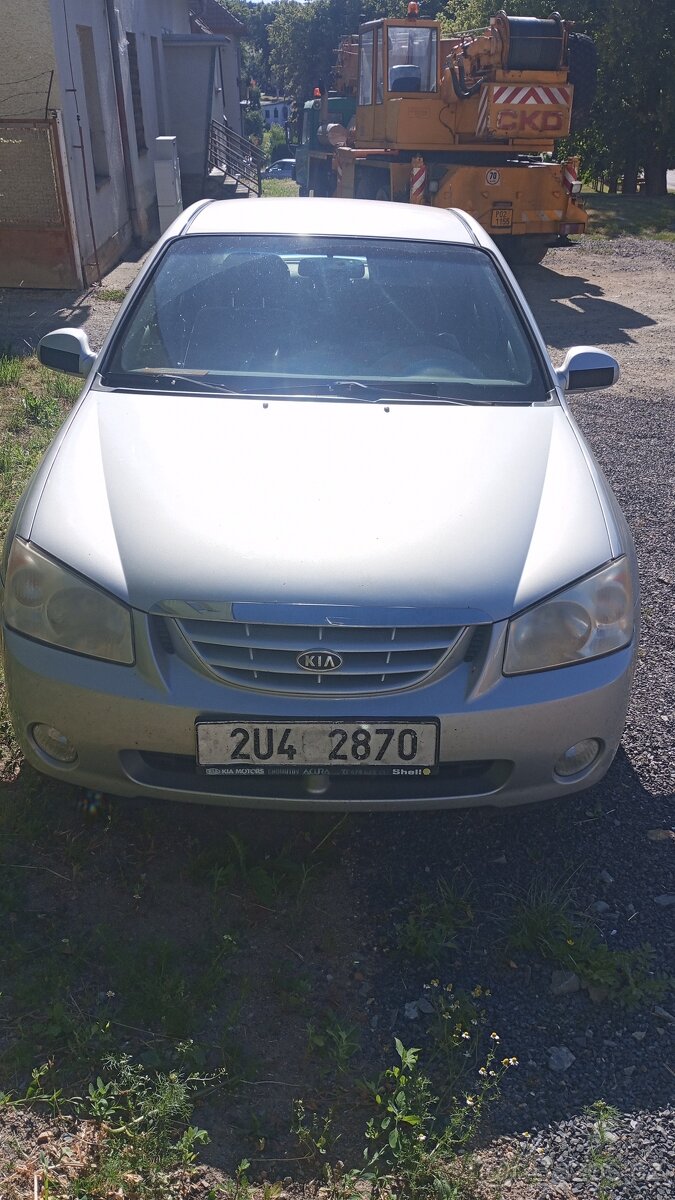 Kia Cerato 2.0i 16v / 105 kw