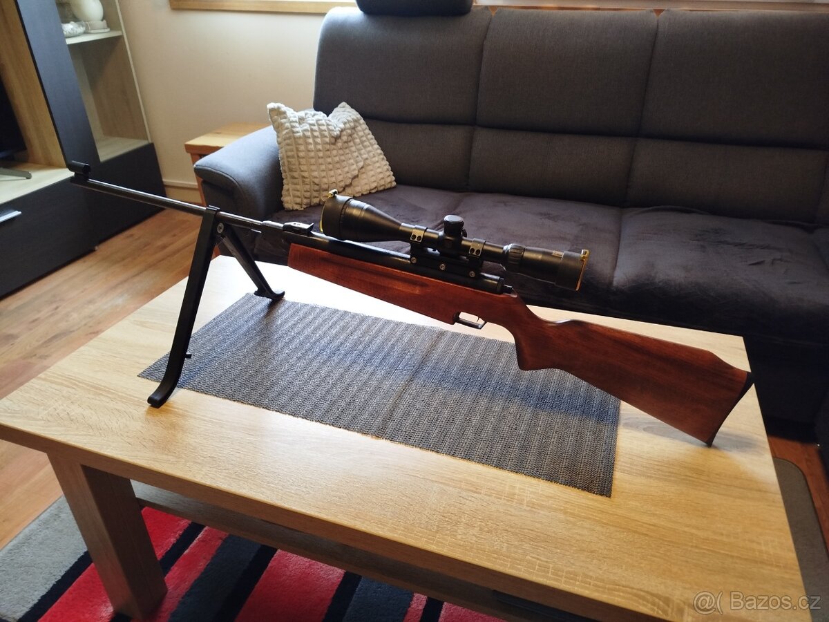 Slavia 634 ráže 4,5 mm. S optikou 4-12x44