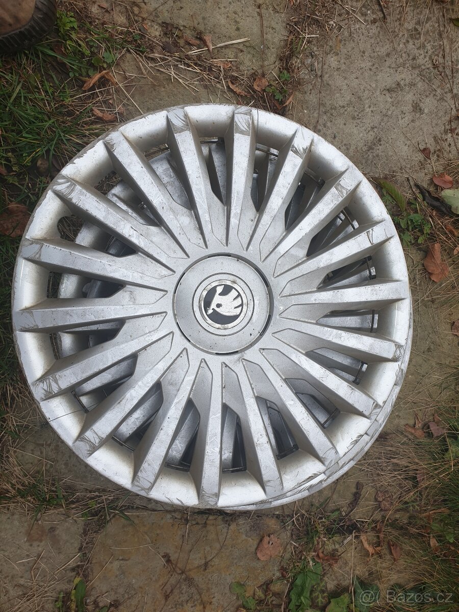 Škoda Superb 16 poklice original sada