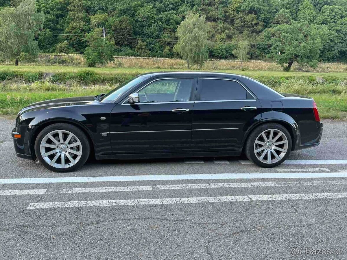 Chrysler 300C 6,1 HEMI SRT8