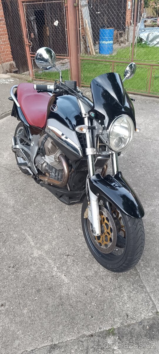 Moto Guzzi breva 1100