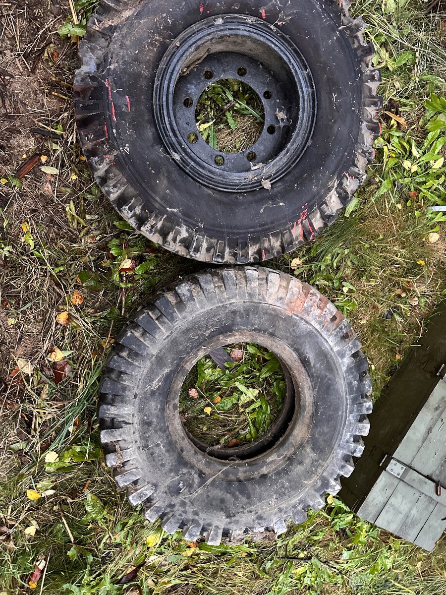 10,50-16 pneu na vlek