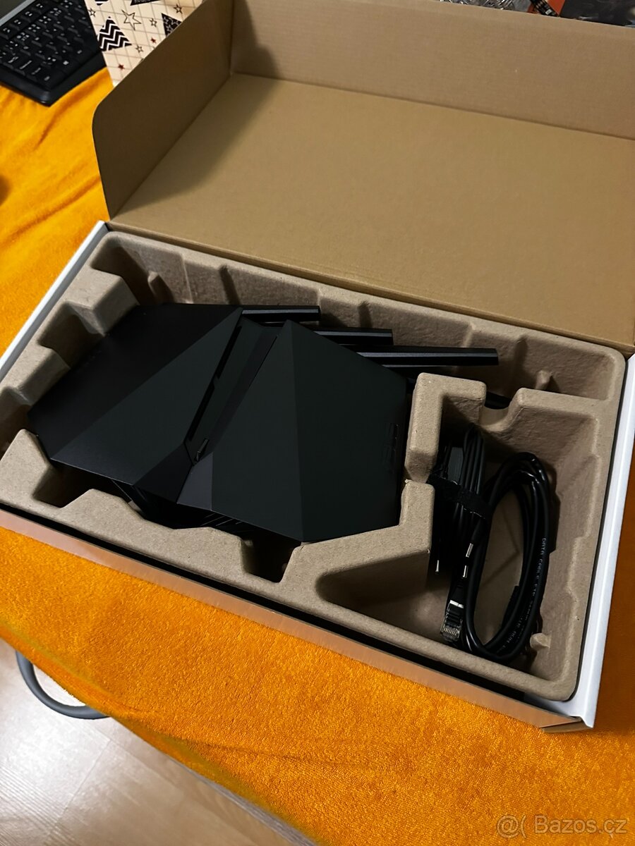 Router Asus RT-AX82U (TOP STAV)