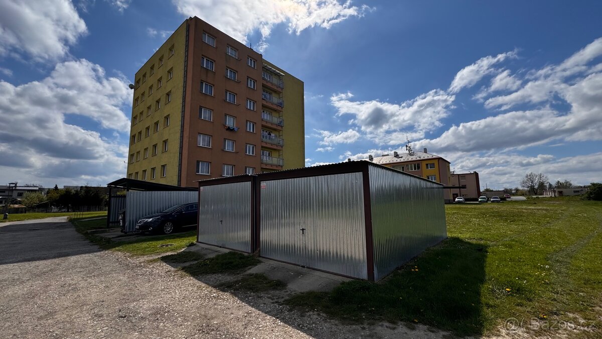 Prodám plechovou garáž