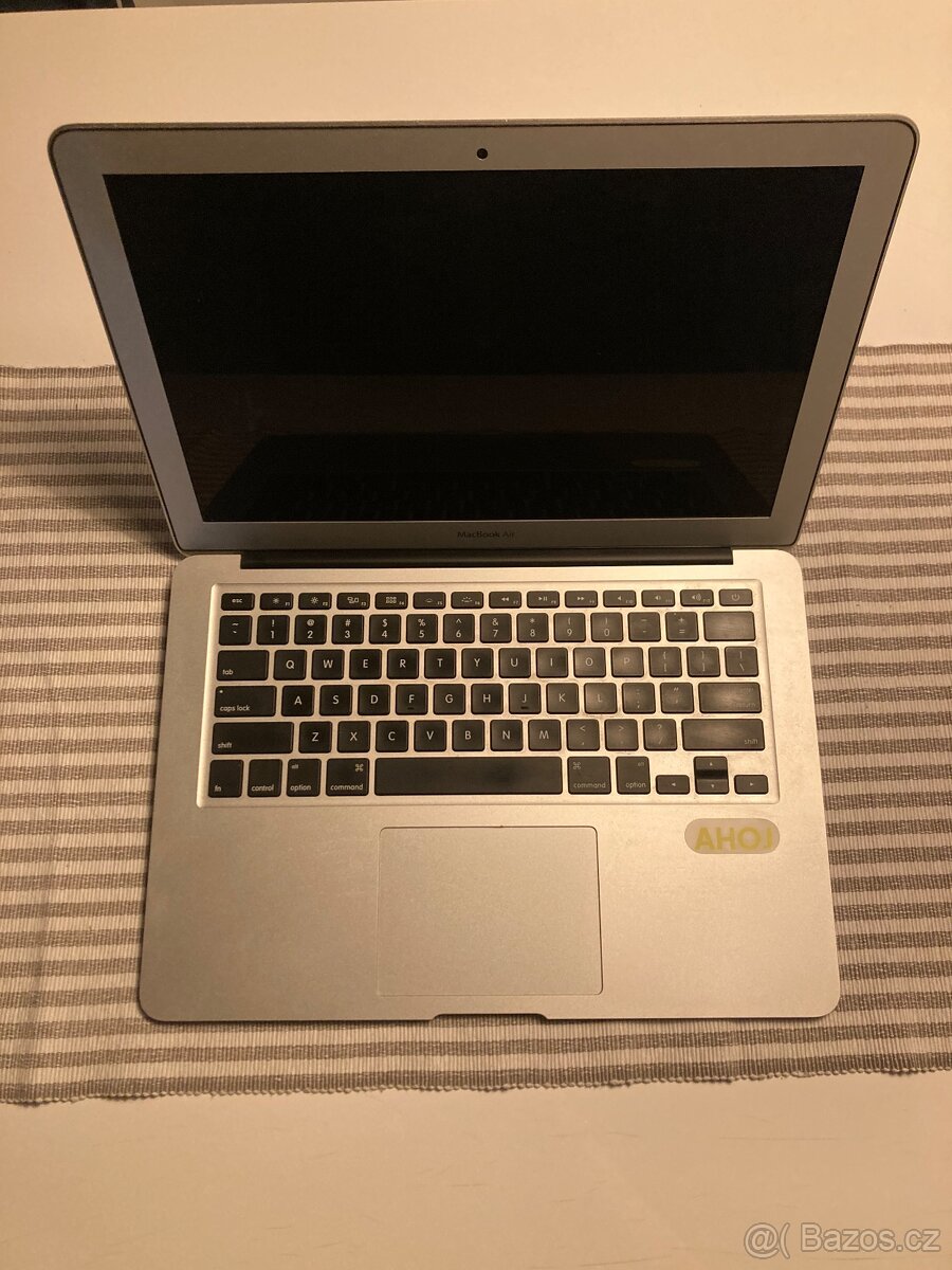 Macbook Air 13, r. 2017
