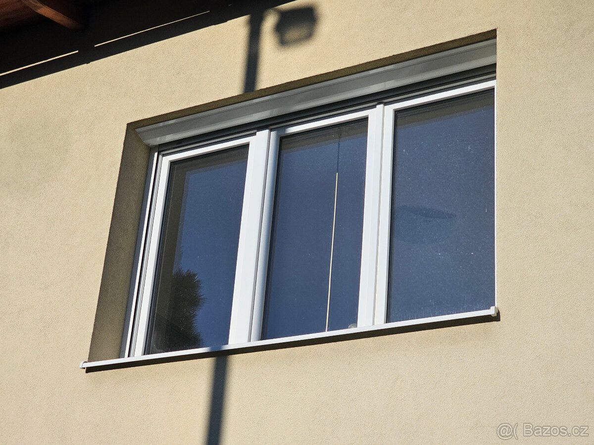 Plastové okno, třídílné, 223x145 cm, Praha