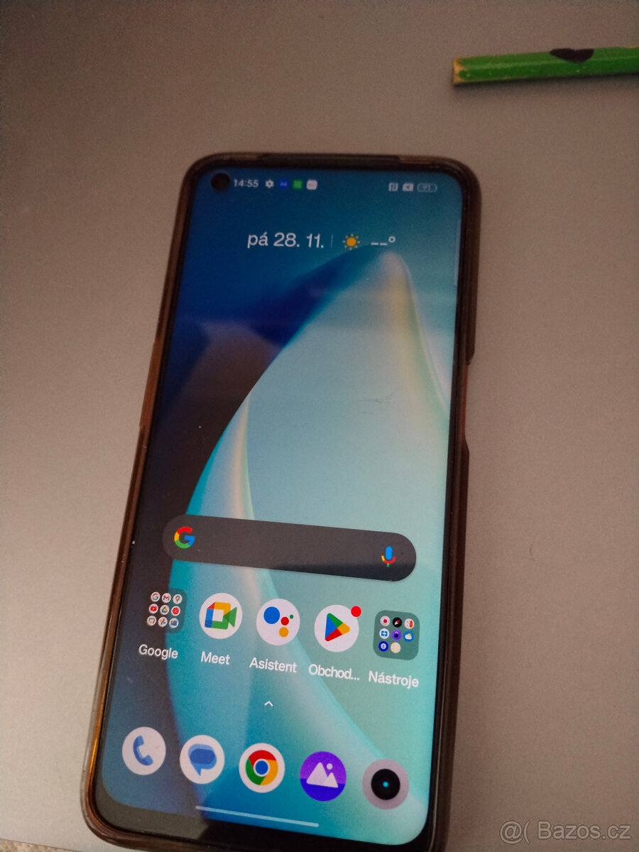 Realme Narzo 30 5G a Lenovo P 90