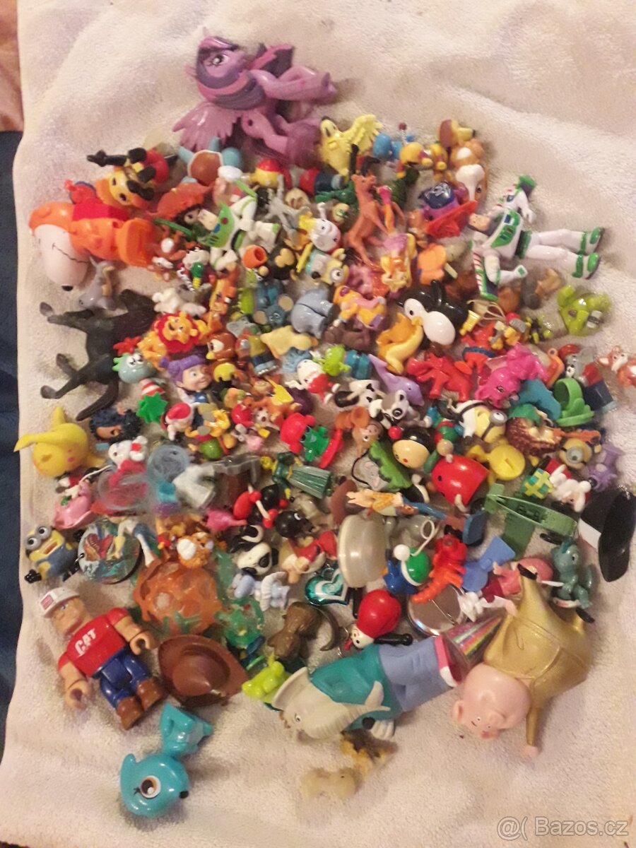 Figurky z kinder vajíček