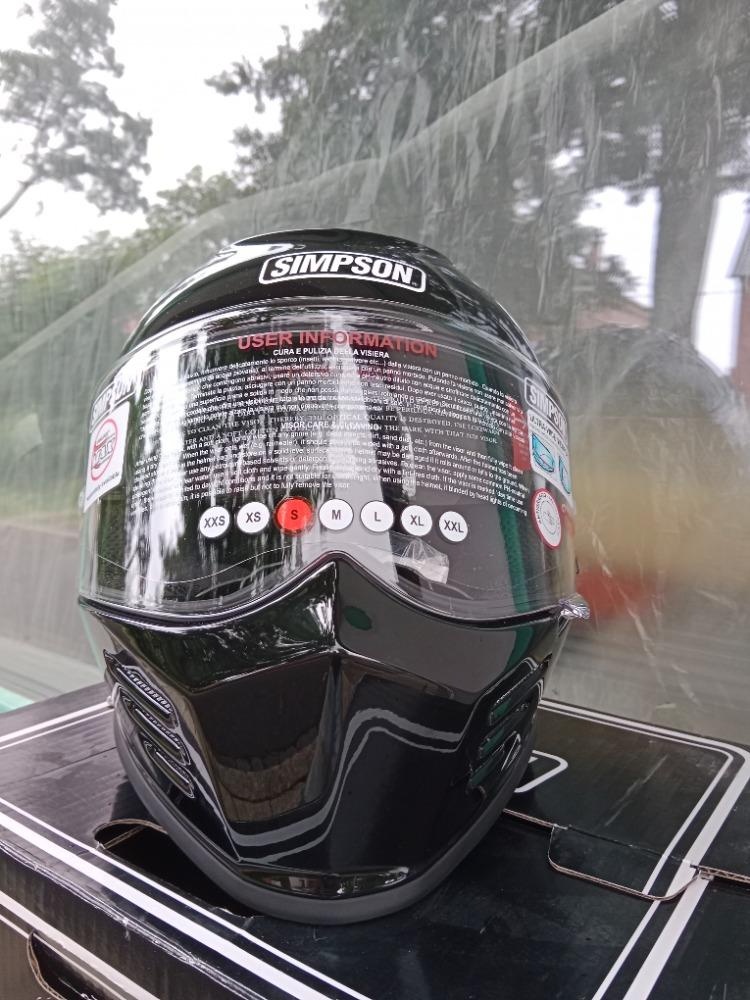 Nová prilba Simpson Venom