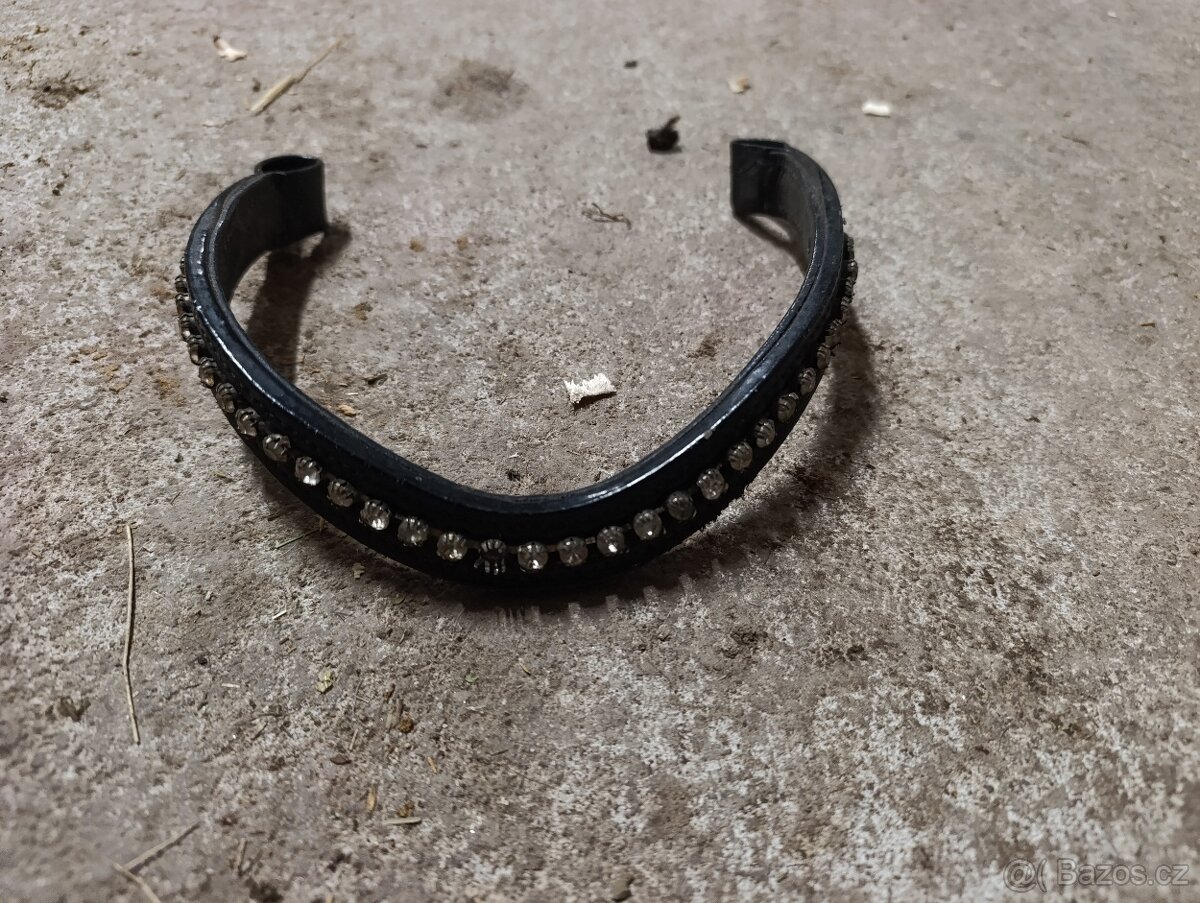 Náhradní díly k uzdečkám