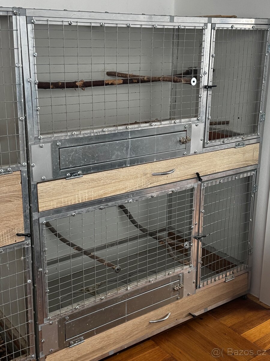 INTERIÉROVÁ VOLIÉRA PRO KROTKÉ PAPOUŠKY