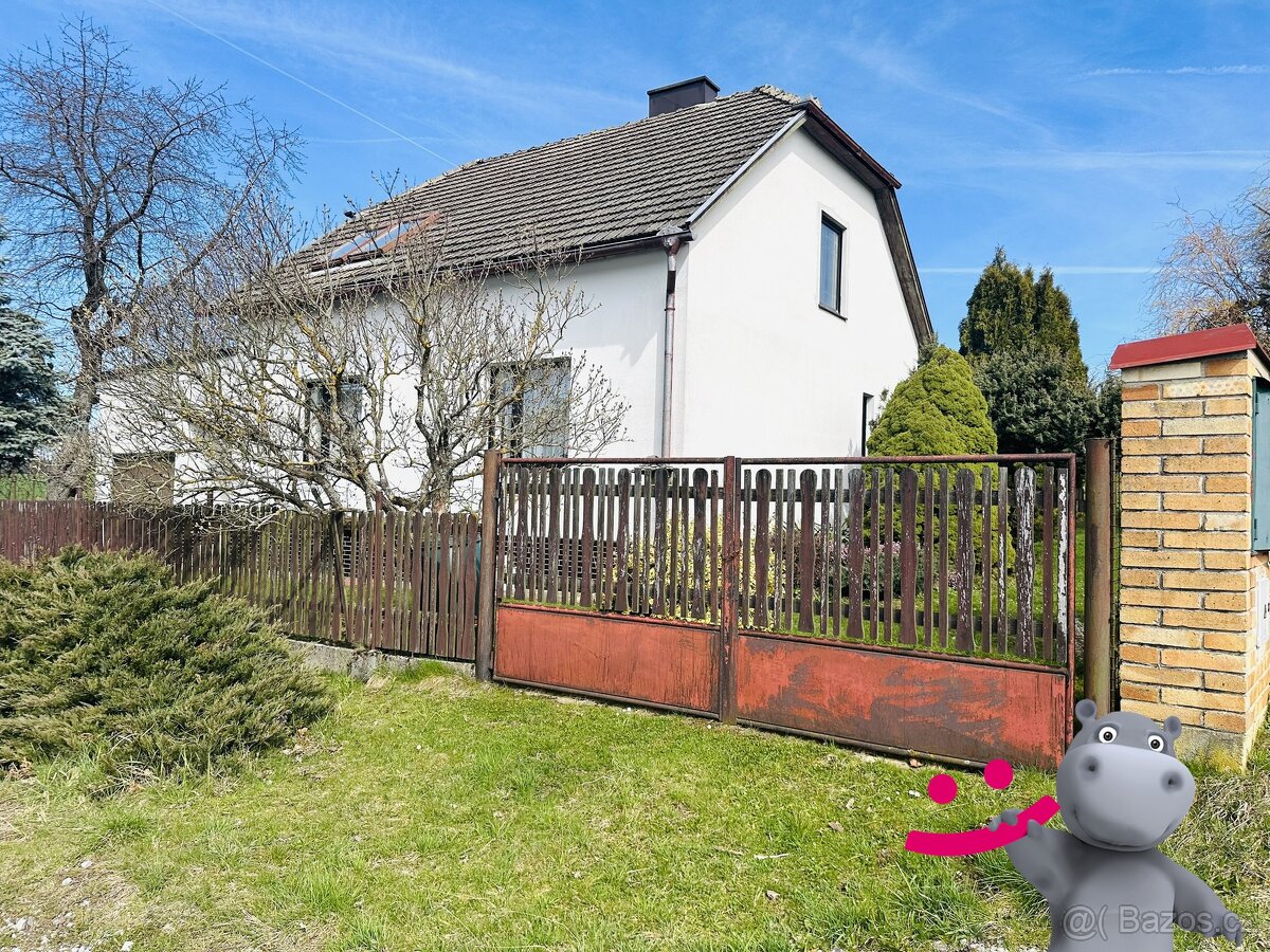 Prodej rodinného domu s garáží v obci Stružky okr. Pelhřimov