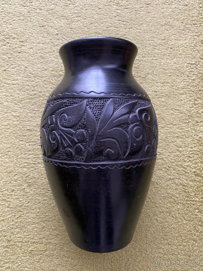 Vaza cerna