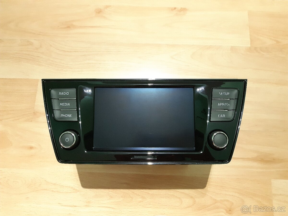 Rádio SWING+ pro Škoda Fabia III. - 6V0035871H - ZÁNOVNÍ