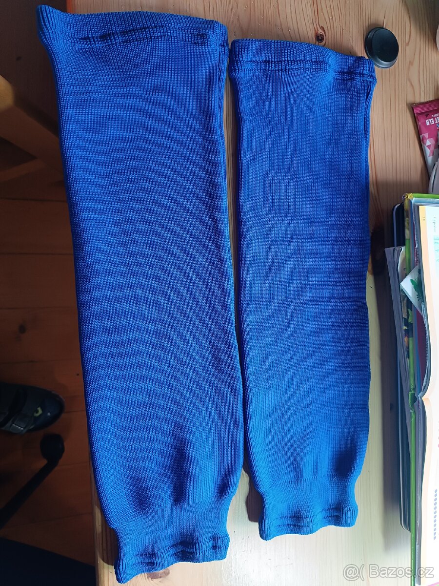 Dětské nové štulpny modré elastické na hokej