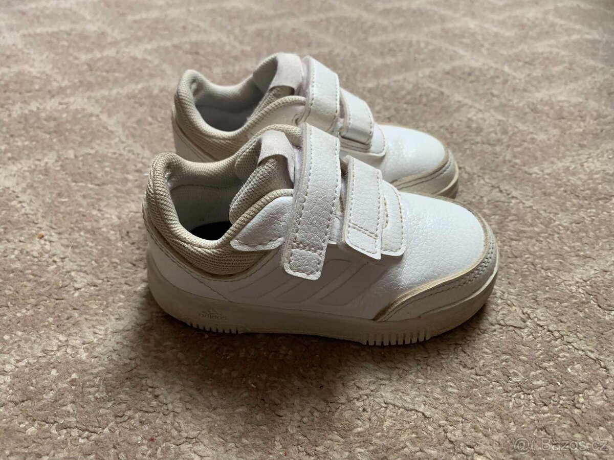Tenisky zn. Adidas plus plátěnky - vel. 22