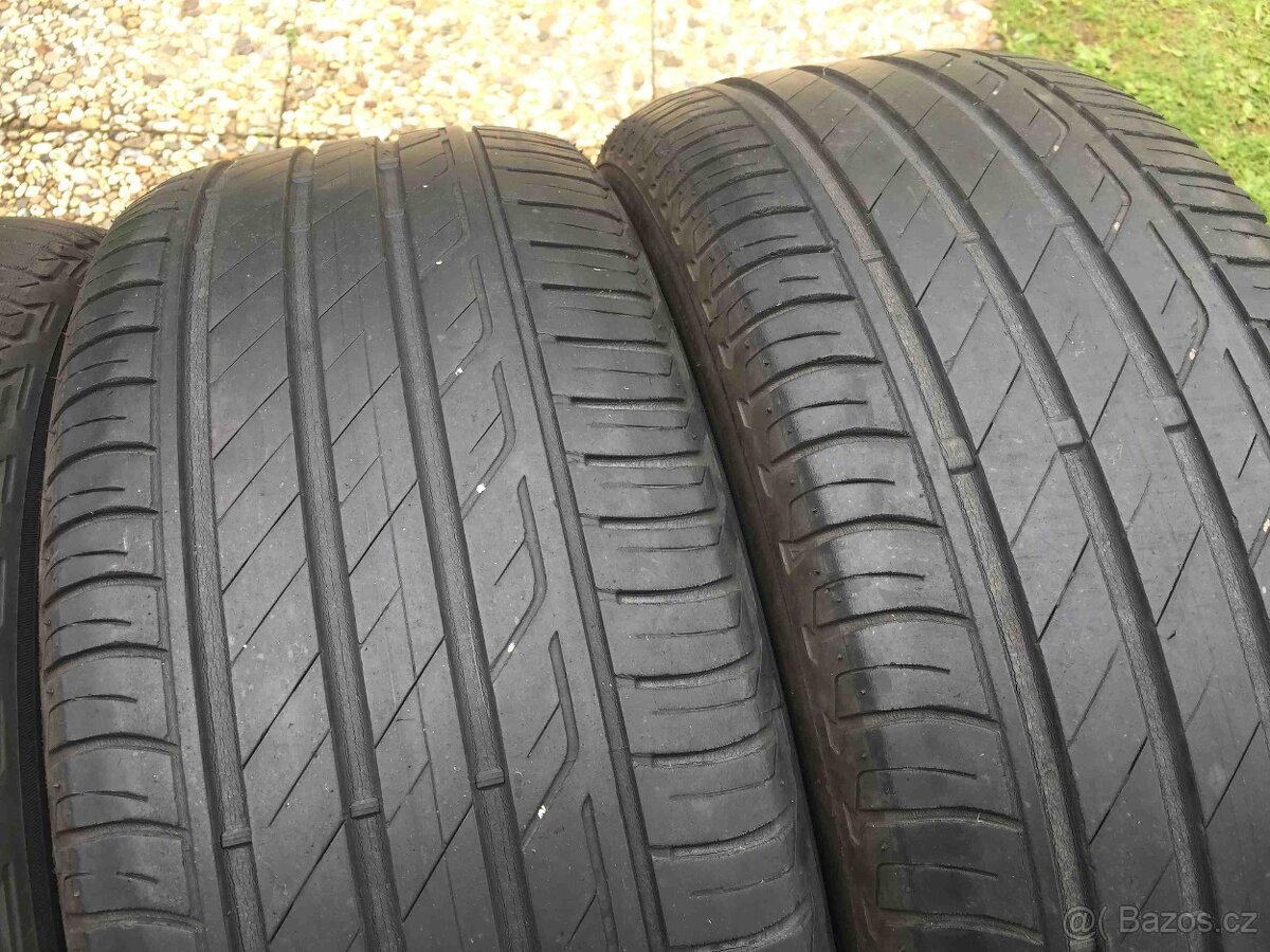 3ks letní pneu Bridgestone 215/55/17 DOT xx19