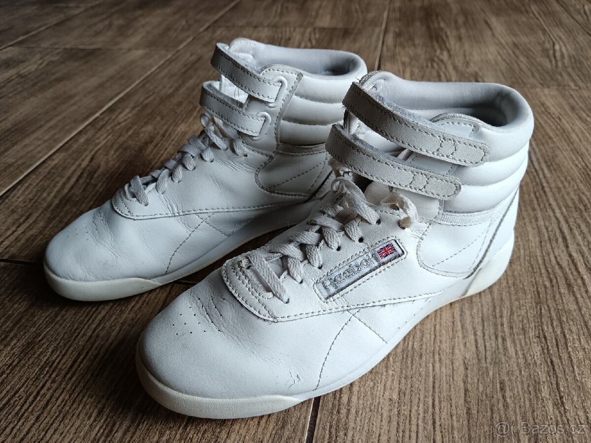Reebok boty na aerobik