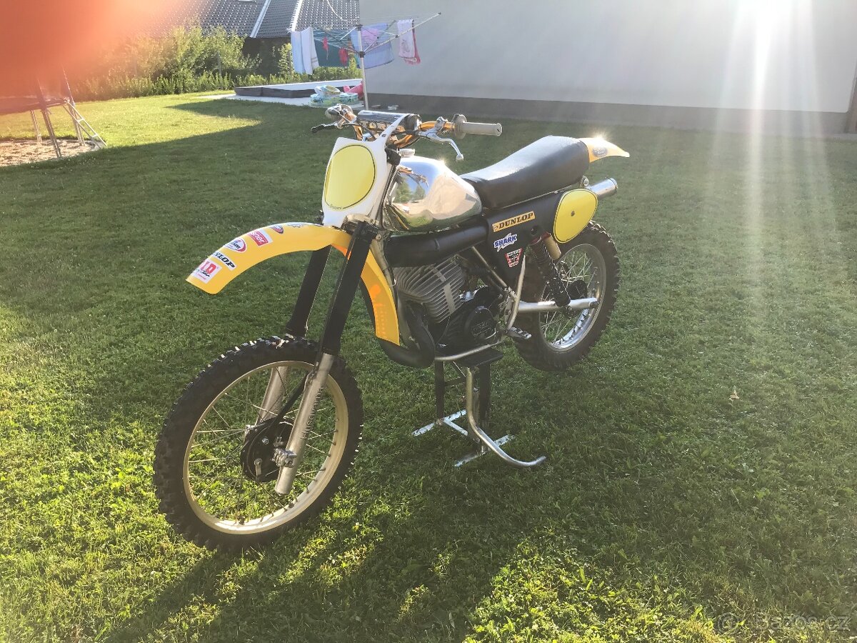 Husqvarna cr 390 rok 1979