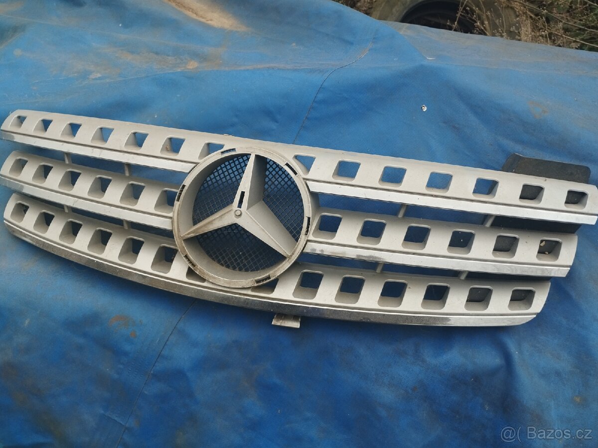 Maska Mercedes ML