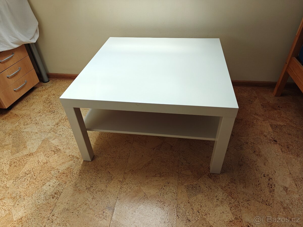 Konferenční stolek IKEA