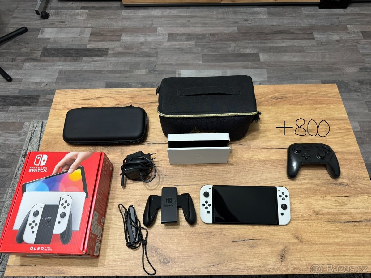 Nintendo Switch OLED + příslušenství + možno dokoupit hry