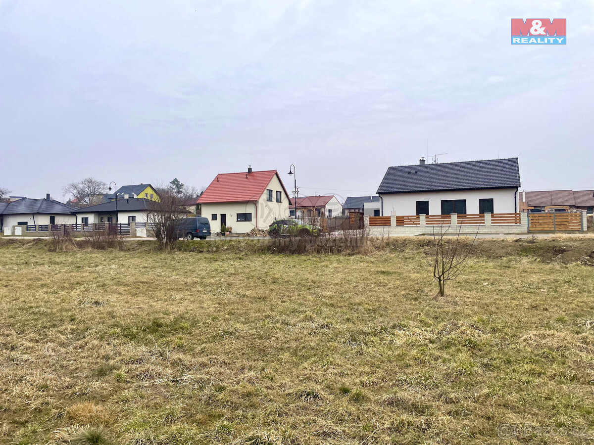 Prodej pozemku k bydlení, 1299 m², Hradčany