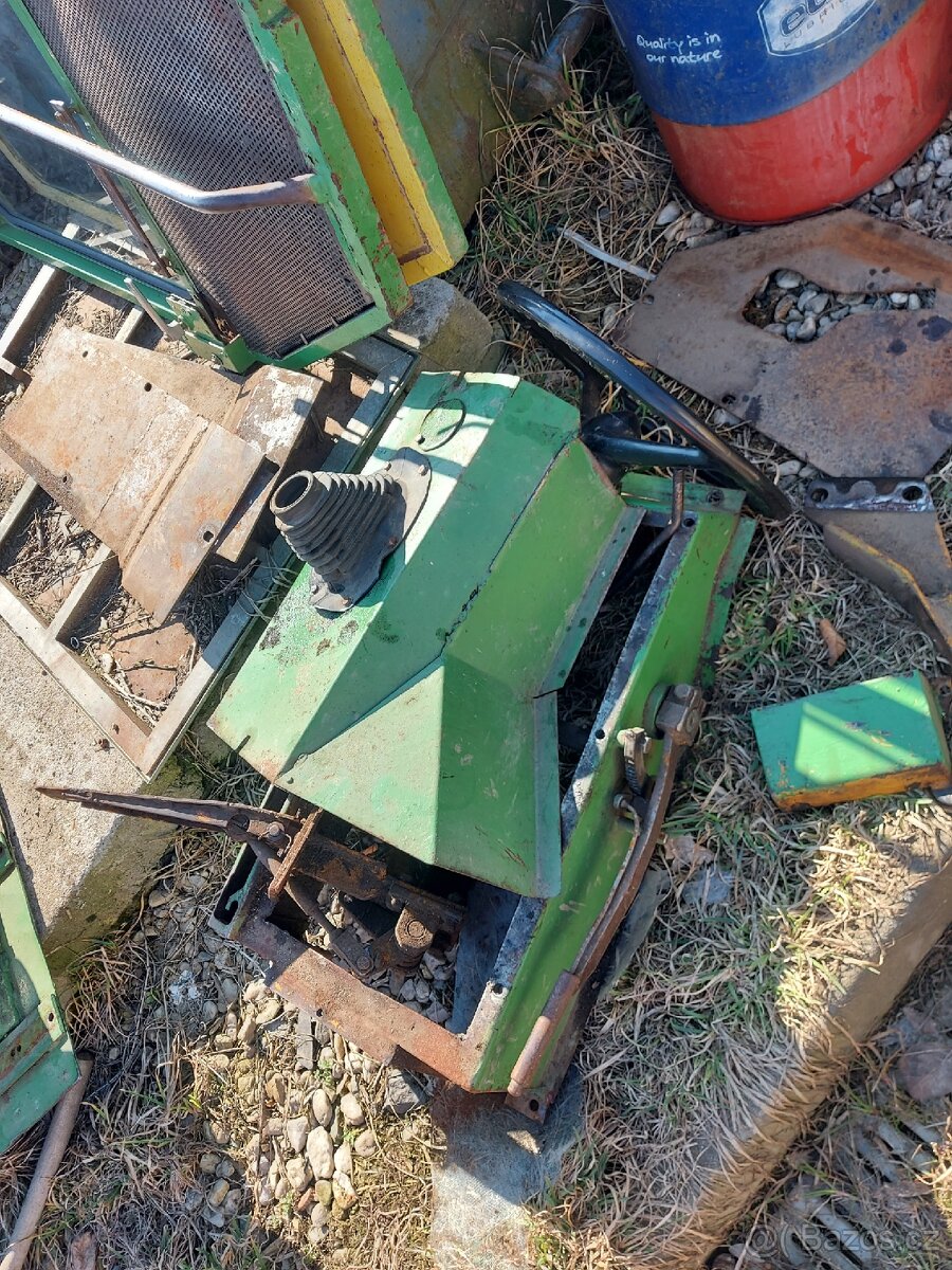 Podlaha, středový panel  LKT 81 s
