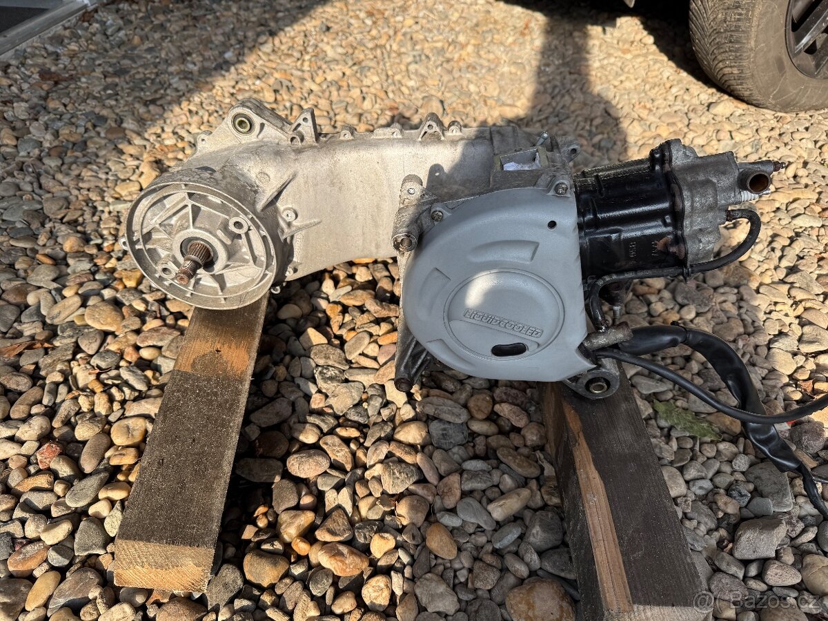 Motor Piaggio M071M 125 2T