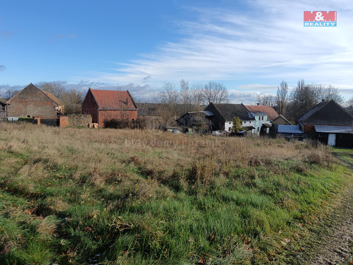 Prodej pozemku k bydlení, 1650 m², Trpísty