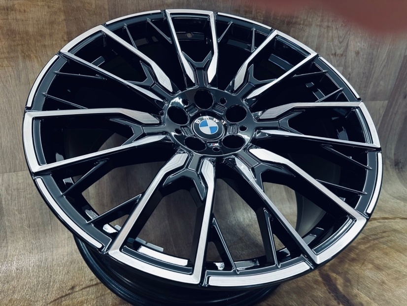 Originál kola BMW i4 G26 R20 M-Paket