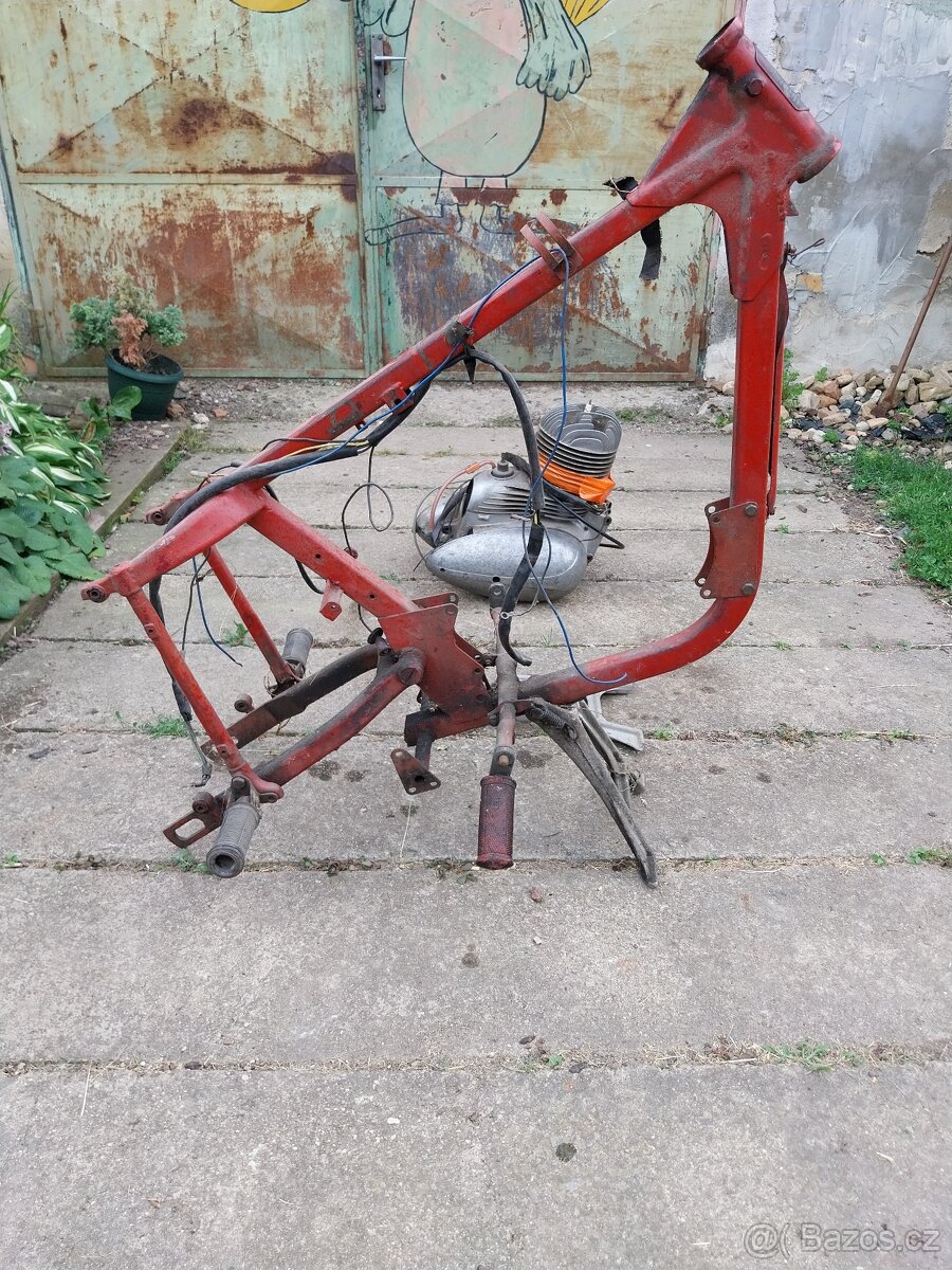 Jawa motor+rám 250/353