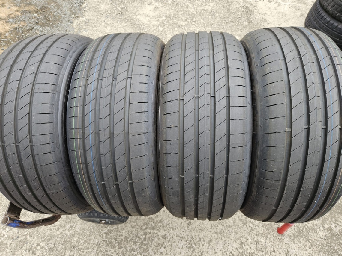 nové 225/45R18 (95Y) Goodyear Eagle F1 Asymmetric 6 4ks