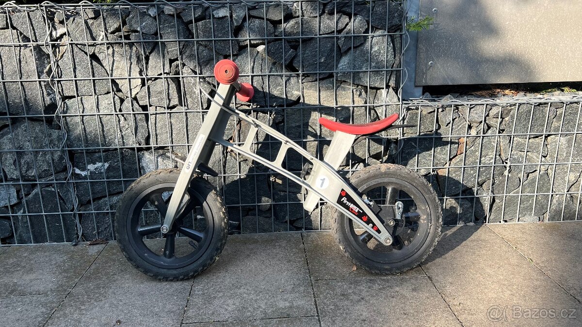 Odrážedlo First Bike