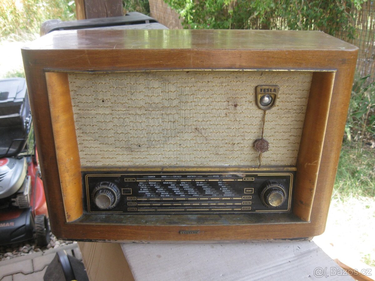 lampové rádio TESLA Populár 521A - rok 1956