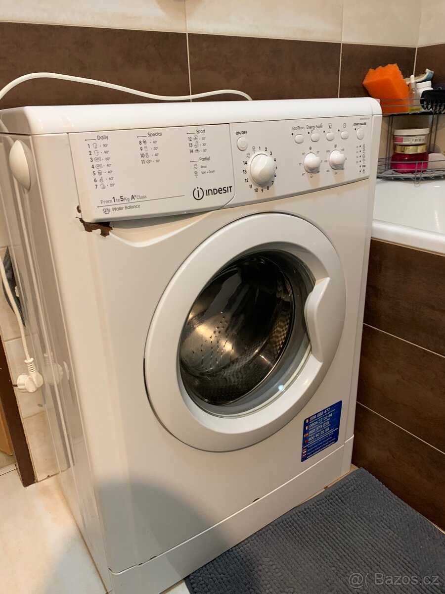 Pračka Indesit 5 kg