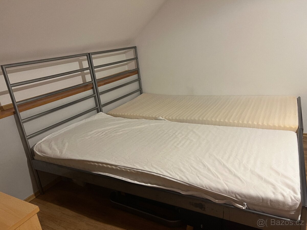 Kovová postel IKEA