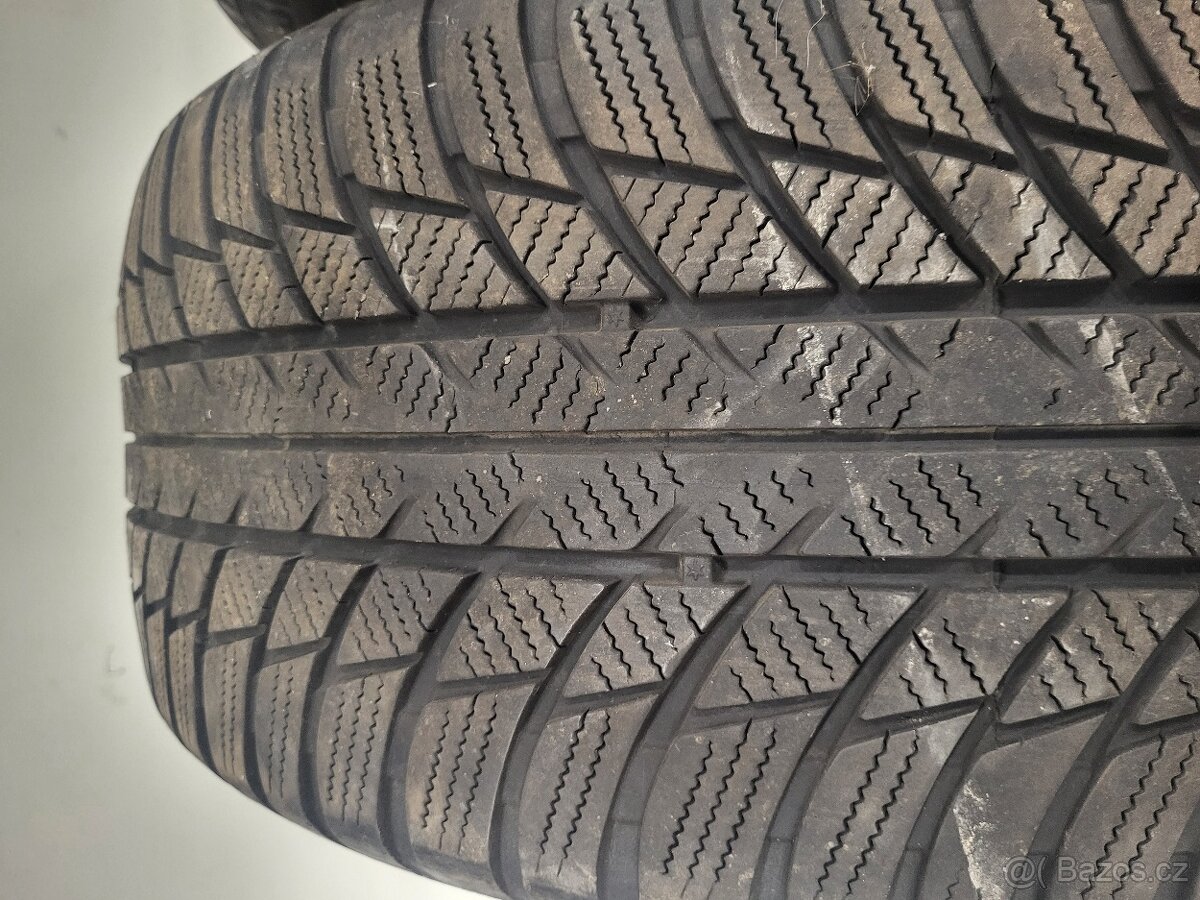 2ks Zimní Bridgestone 225/50 R17