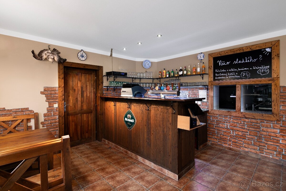 Číšník / servírka v rodinném penzionu v Jánských Lázních