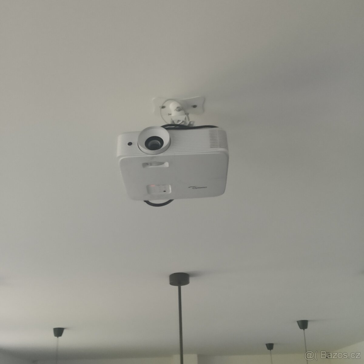 PROJEKTOR zn. OPTOMA