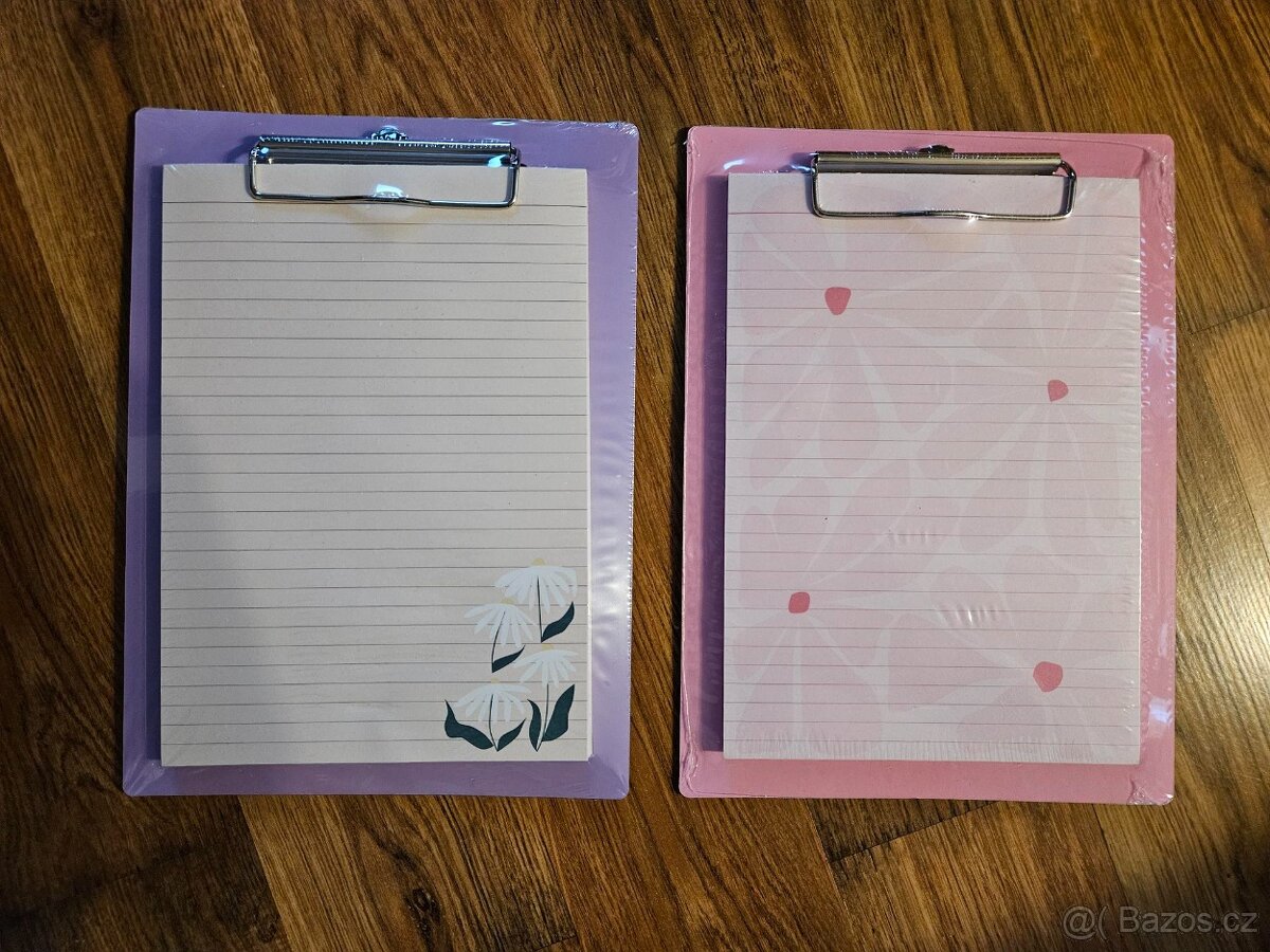 Blok s klipovými deskami