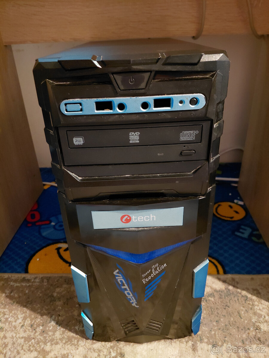 Starší kancelářský PC