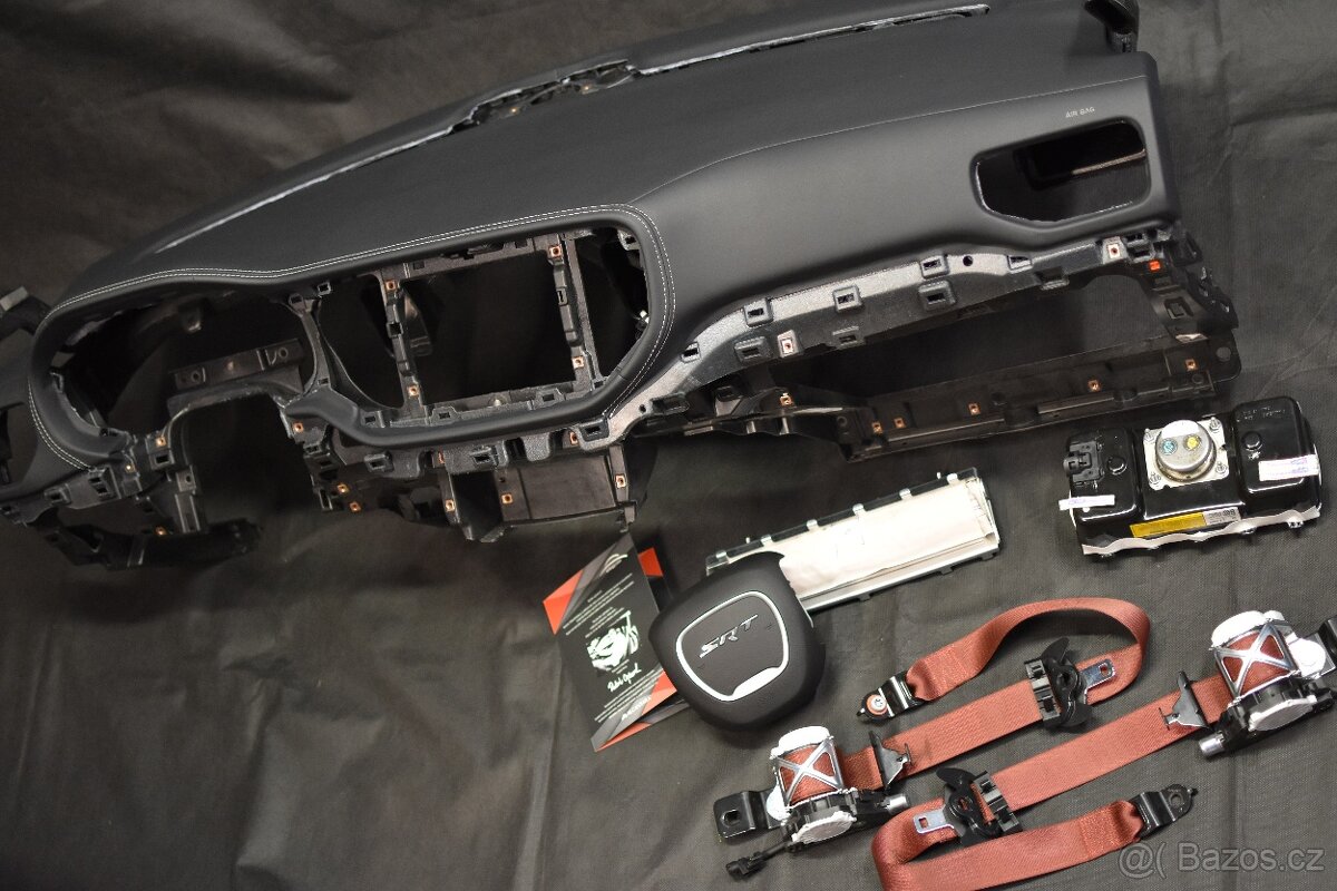 Palubní deska Airbag bezpečnostní pás dopinač pásu