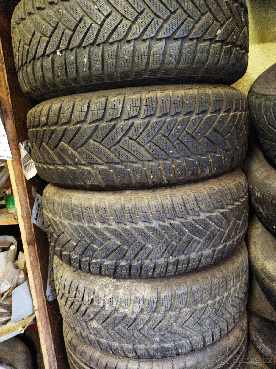 4 ks Dunlop 205/55r16 m+s 80%