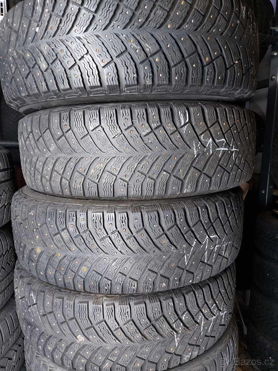 Zimní Michelin 215/65 R17 7mm, 215/50 R17, 215/60 R17,225/65
