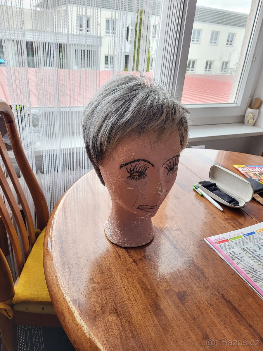Paruka Ellen Wille