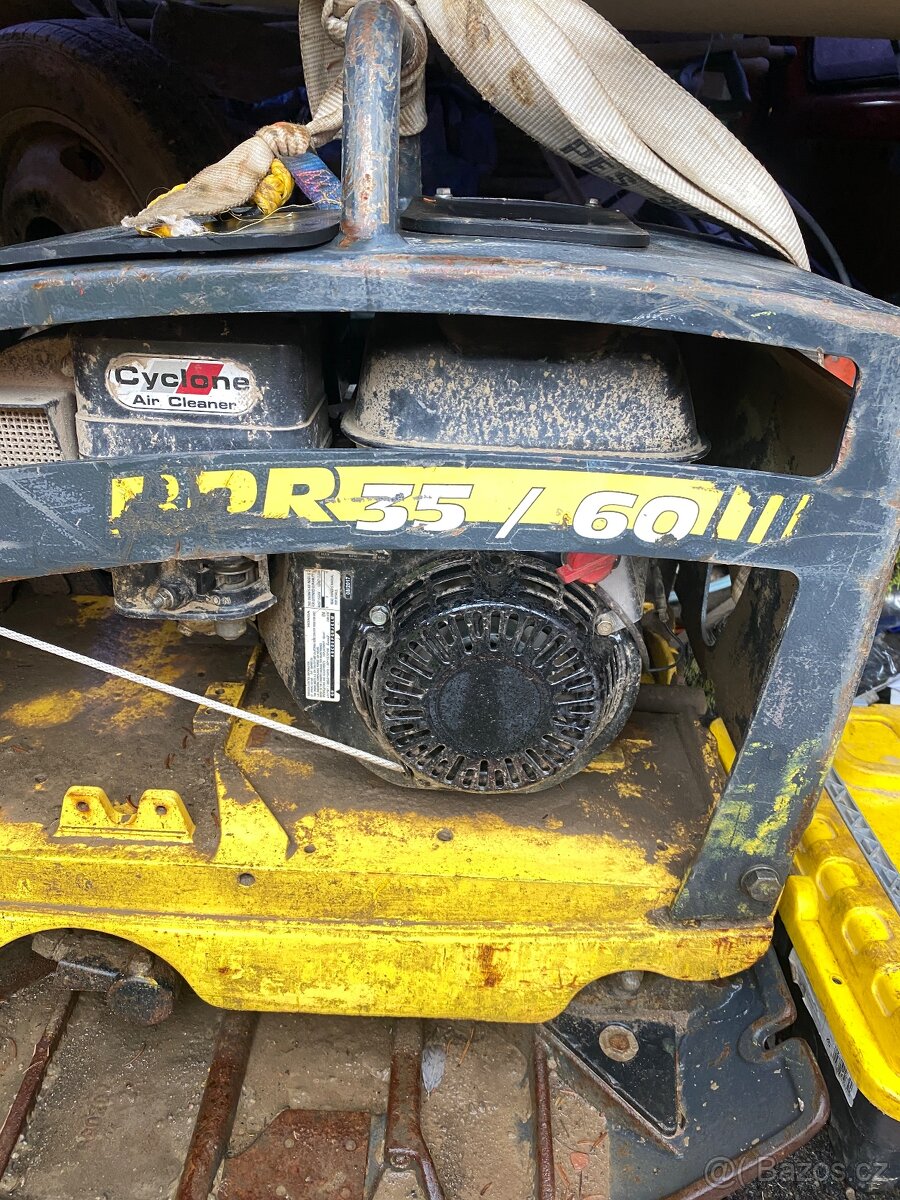 Vibrační deska 200 kg BOMAG motor Honda
